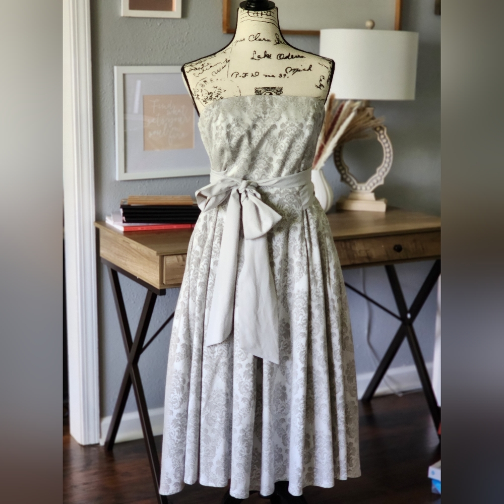 Strapless New York and Company Silver Light Gray Jacquard Dress - Size 12